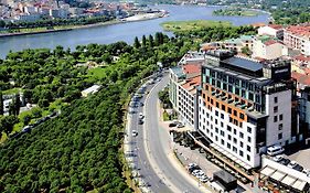 Mövenpick Golden Horn 5*